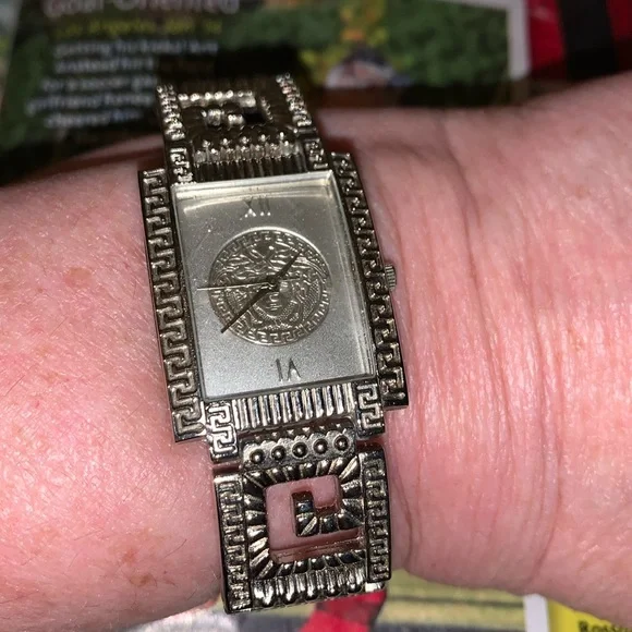 Versace | Accessories | Gianni Versace Signature Watch  display picture 3